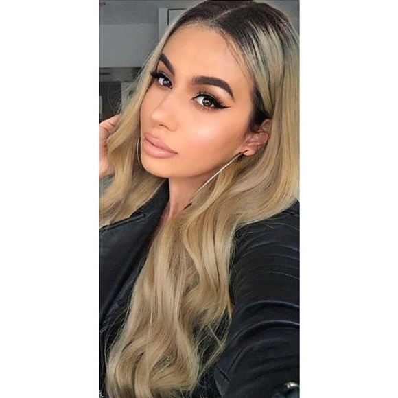 Ombre Blonde Beauty Wig main image 5